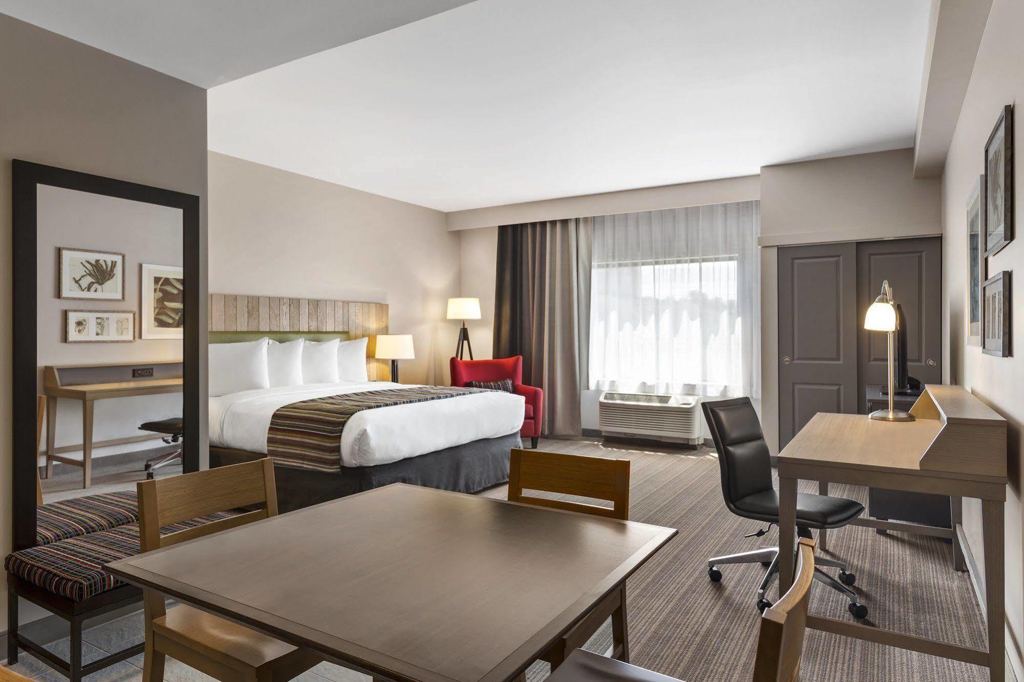 Hotel Country & By Radisson, Smithfield-selma, Nc 2*